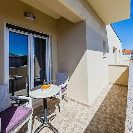 Newly Renovated Close To The Sea Lägenhet *